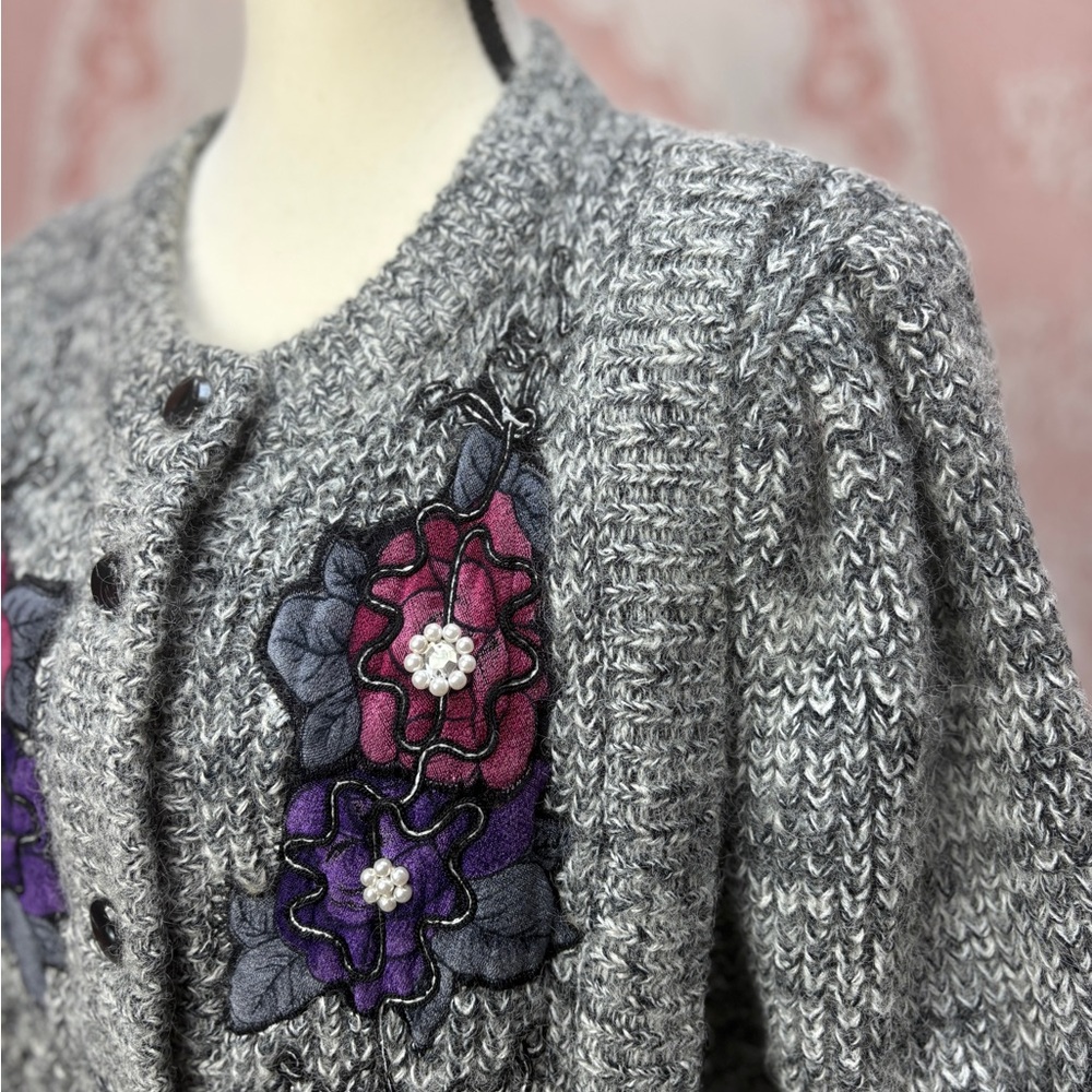Vintage 80s 90s Floral Appliqué Beaded Cardigan Sweater M/L